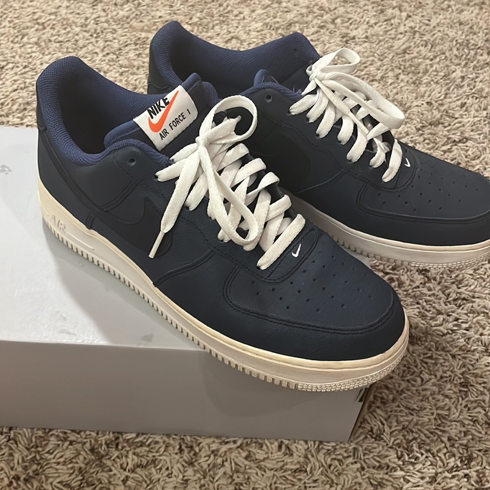 Nike Air Force 1